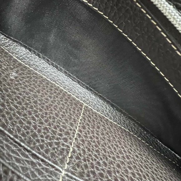 100% Authentic Gucci Leather Wallet - Picture 15 of 16